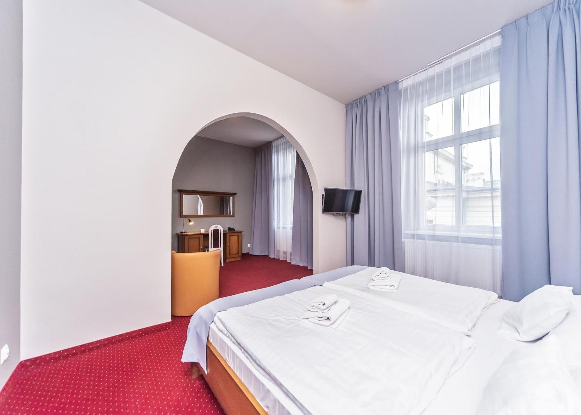 Hotel Marczewski Бельско-Бяла Экстерьер фото